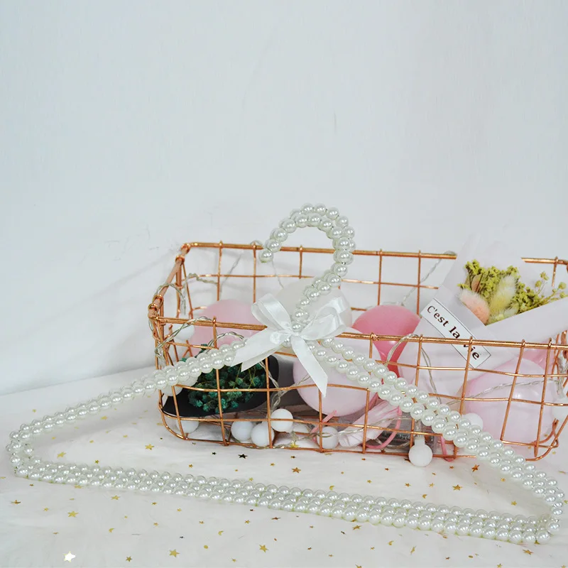 

Delicate Pearl Hanger Clothes Hanger Plastic Beads Hanger For shop display