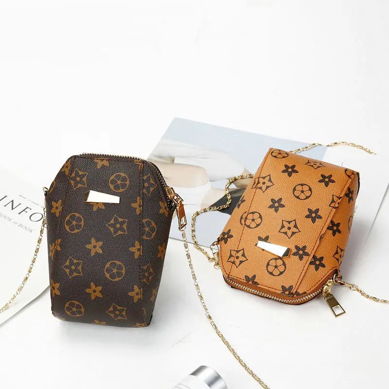 

factory price new super cute mini shell phone bag shoulder slung lady chain bag letter printing brand design, Multiple choice