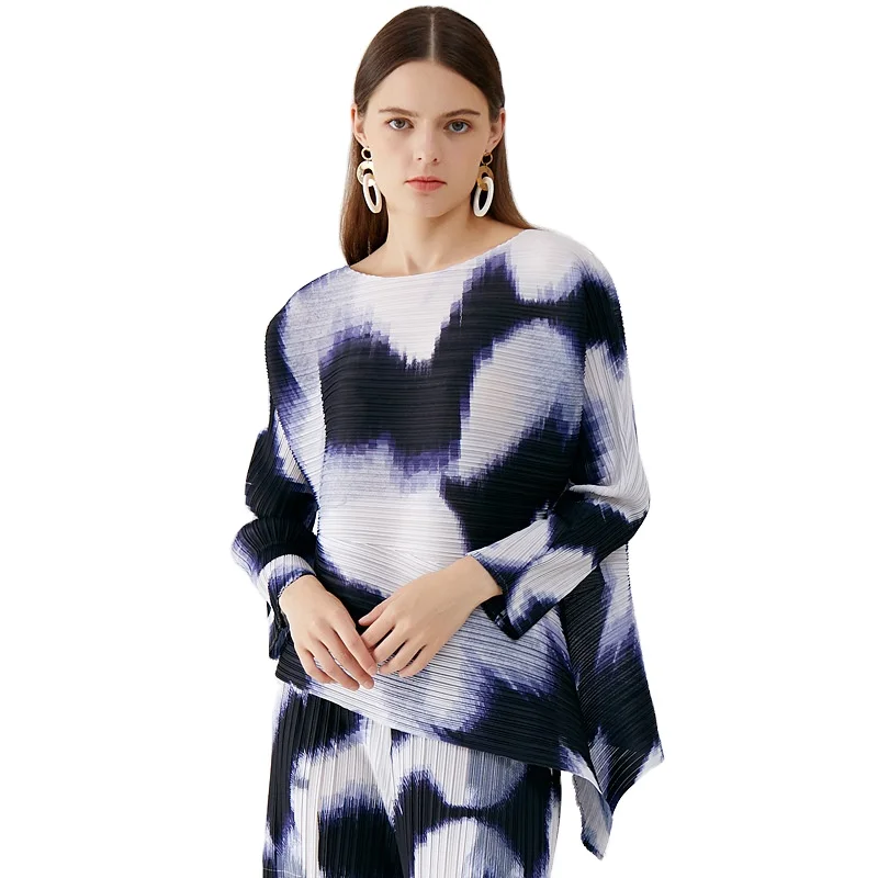

Autumn Suit Female 2021 Personality Hand-Painted Korean Version Of Thin Irregular Tops Casual Pants Two Piece Set Women's Sets, Blue and white