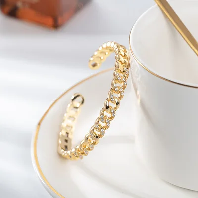 

Fashion hot sale luxury copper inlaid zircon hollow Bracelet women's versatile classic open Bracelet wholesale