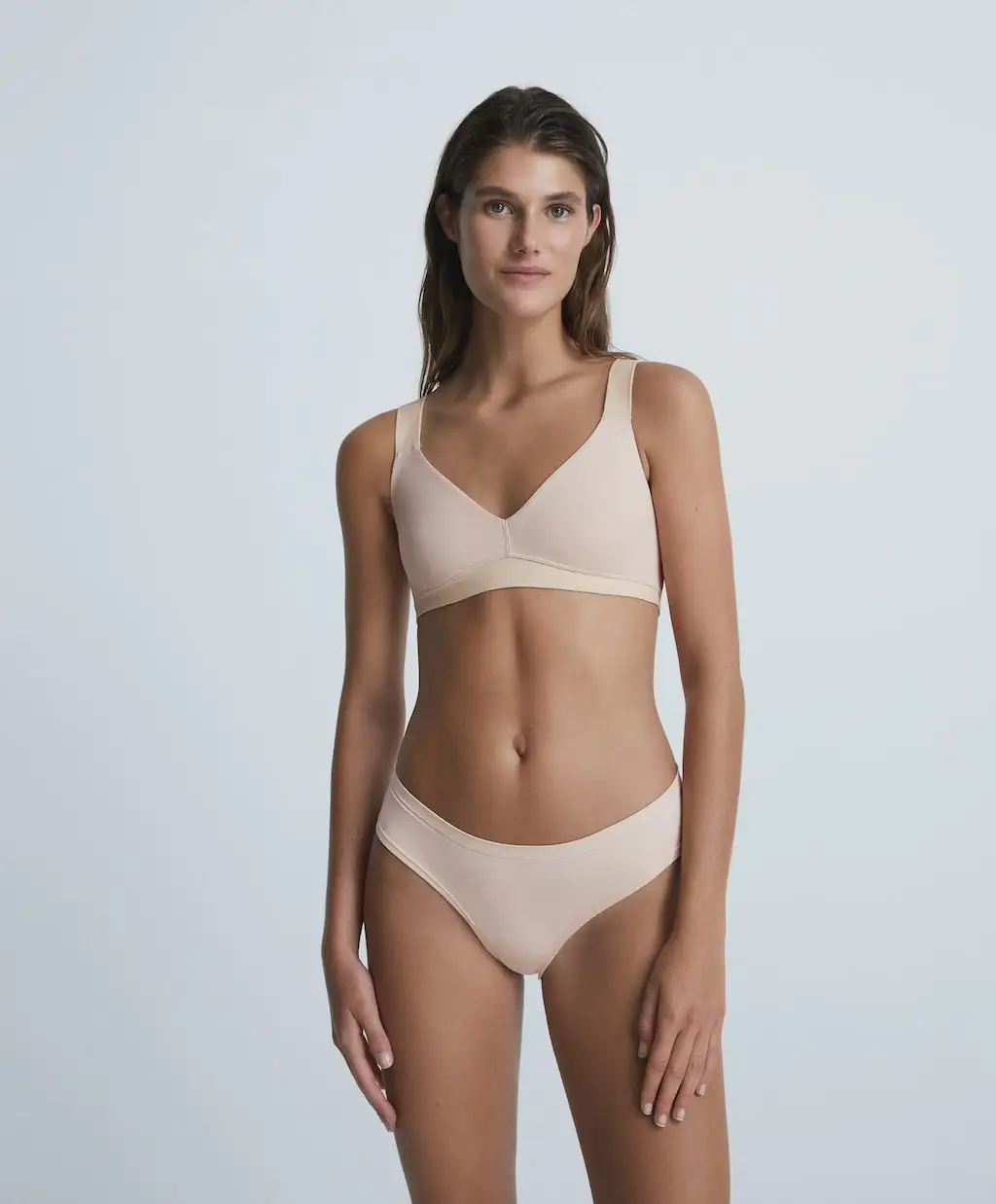 

Teenager Girls High Quality Small Cup Seamless Underwear Gather Womens Panties Breathable Wireless Push Up Bras & Brief Sets