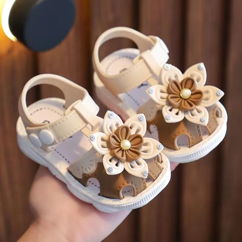 

2023 children special design luxury shoes kids beach outdoor indoor bedroom toddler slippers