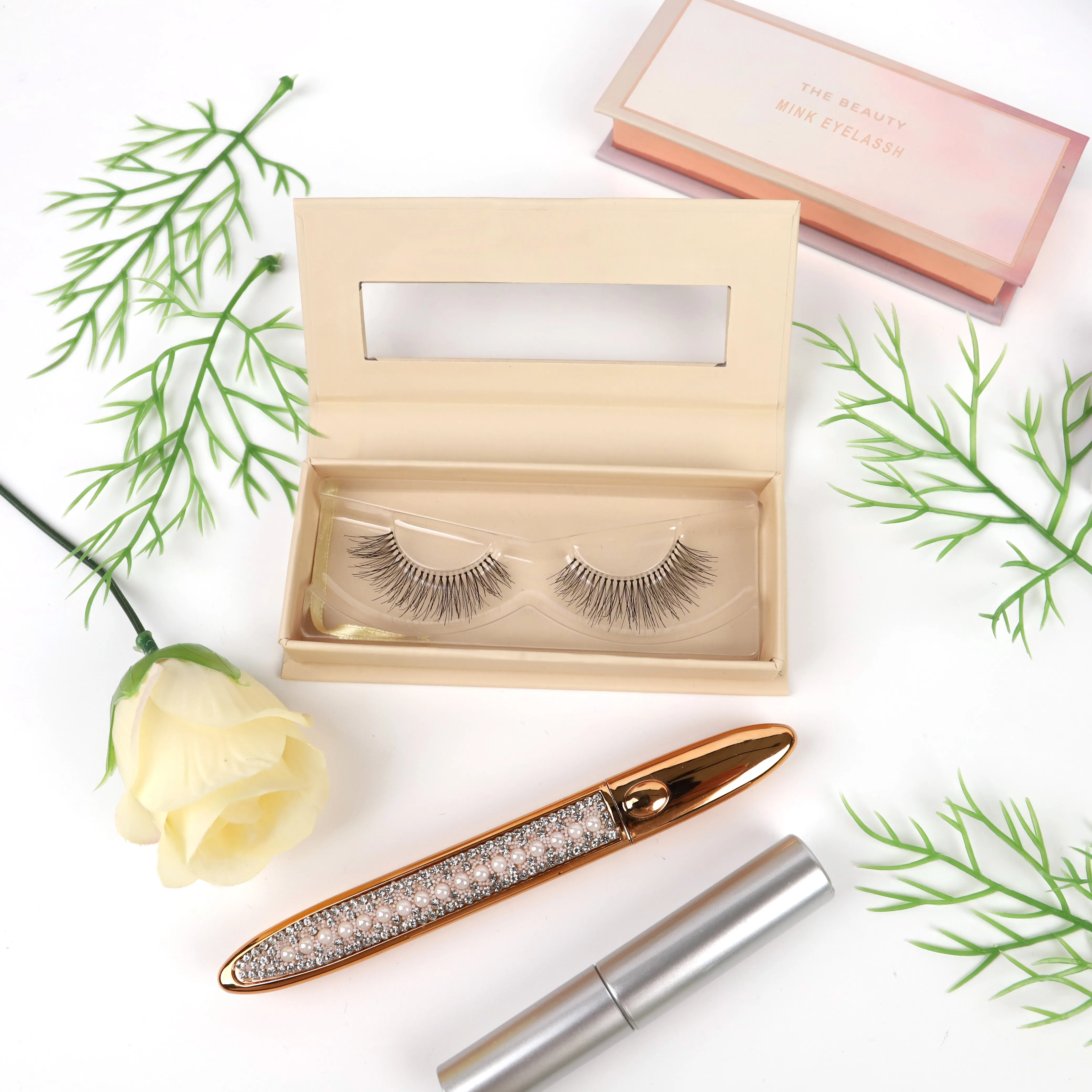 

cruelty free 3d silk lashes with your brand box packaging full strip lashes private labeling eyelashes