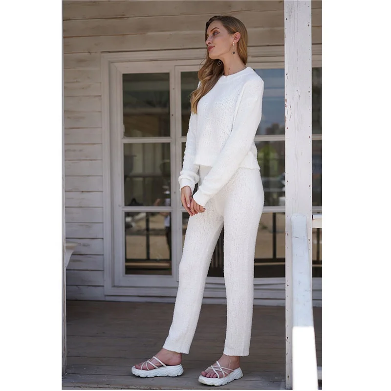 

Personalized Soft Plain Color White Knit Lounge Set, Picture