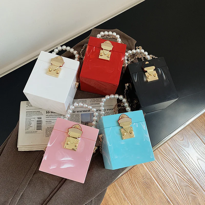 

2021 New arrivals Wholesale Chain Bags Ladies Pearl Box Handbags Women Luxury Purses