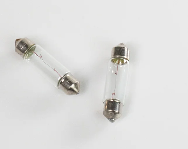 Manufacturer C5w 12v 24v 5w 10w Clear Mini Driving Light Bulb Auto Headlight Bulb Car Instrument