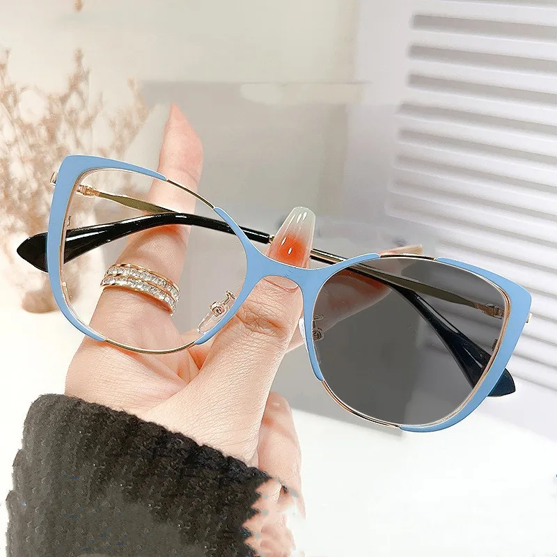 

2023 New Trend men Metal square photochromic Optical Fame Female Fashion Blue Light Blocking Glasses Womens Eyeglasses Frames