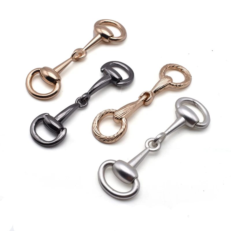 

High quality female sandals metal chain buckle can be customized metal shoe buckle gold veneer shoe decoration accessories, Gold, other color can produce