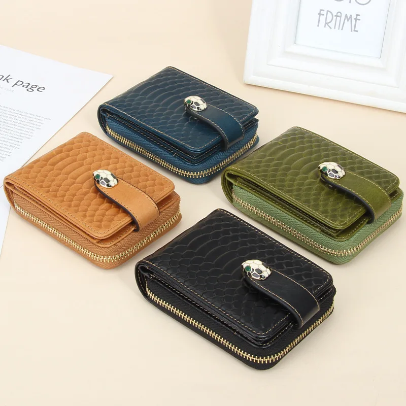 

Foreign trade first layer oil wax business card bag buckle card holder snake grain leather wallet