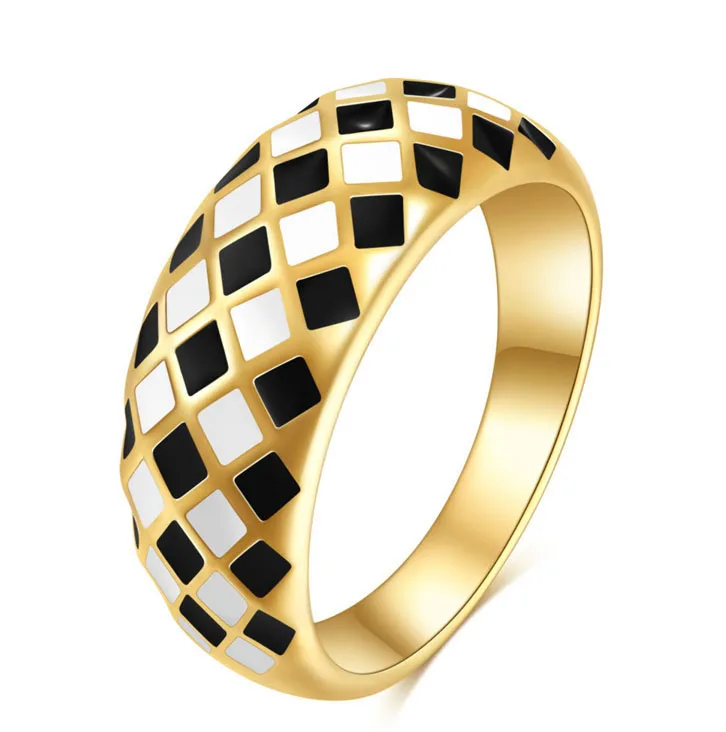 

2022 New Trendy Women Black and White Checker Ring 18K PVD Gold Plated Stainless Steel Rings Jewelries