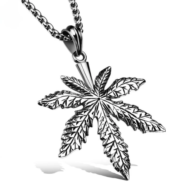 

Cool personality casting necklace Retro stainless steel small hemp leaf maple pendant accessories market