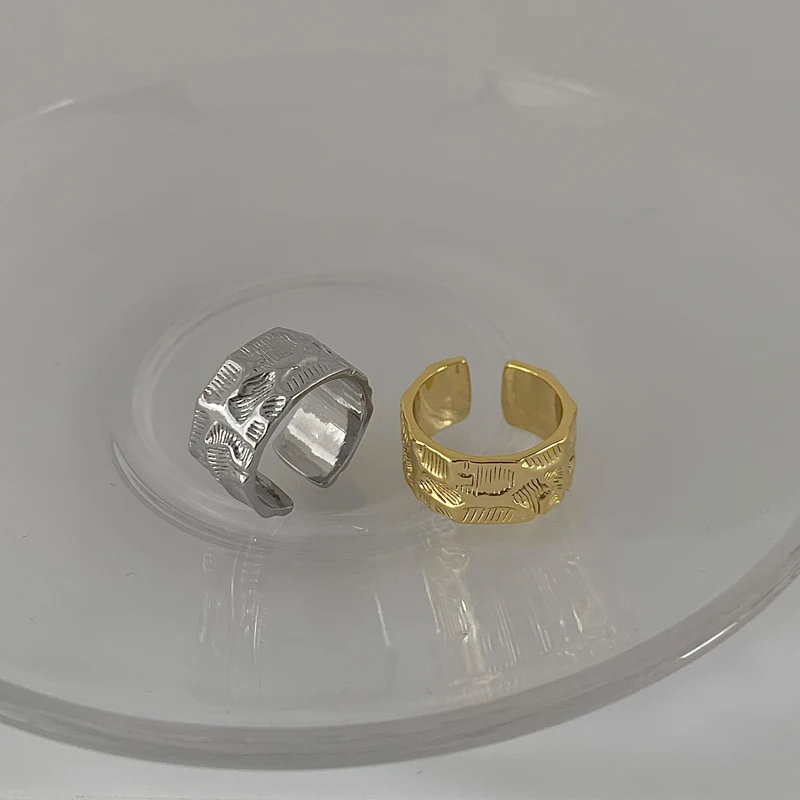 

Vershal C-117 Ins Style 18k Gold Plated Irregular Surface Chunky Open Ring