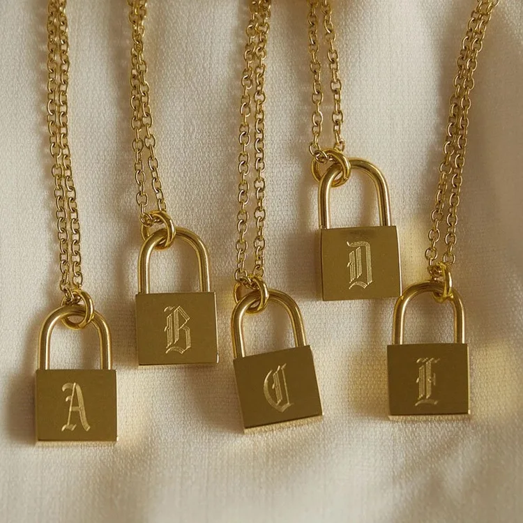 

Minimalist 18k Gold Plated Padlock Necklace Stainless Steel Old English Personalized Gold Lock Necklace