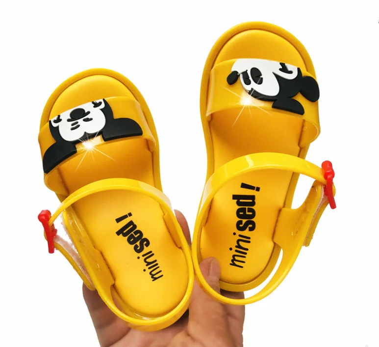 

2021 new jelly shoe beach shoes spot sandals Snow summer kids cartoon sandal stock