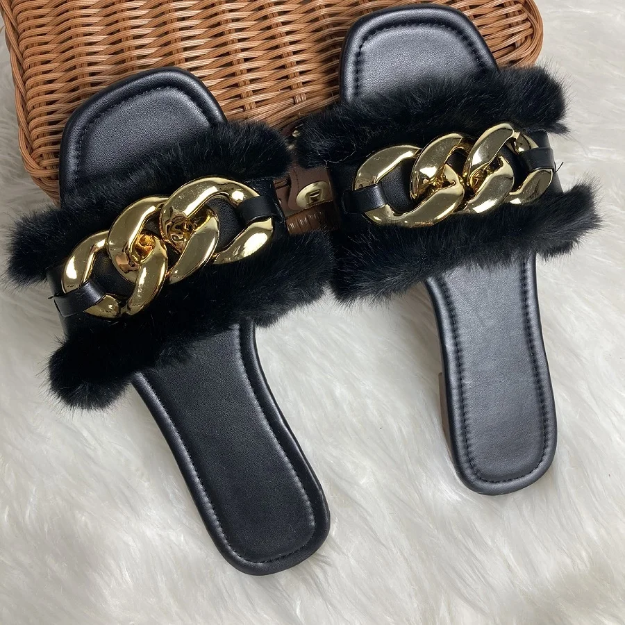 

LE SLIDES Winter Warm Fluffy Furry Flat Open Toe Fashion Shoes Sandals with Gold Chain Indoor Outdoor Fur Slides Slippers Women, Black white black