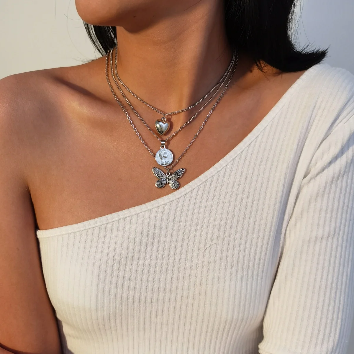 

Fashion Multilayer White Pendant High Quality Choker Handmade Multilayer Necklace Wide Bib Necklace Jewelry For Charm, Customized color