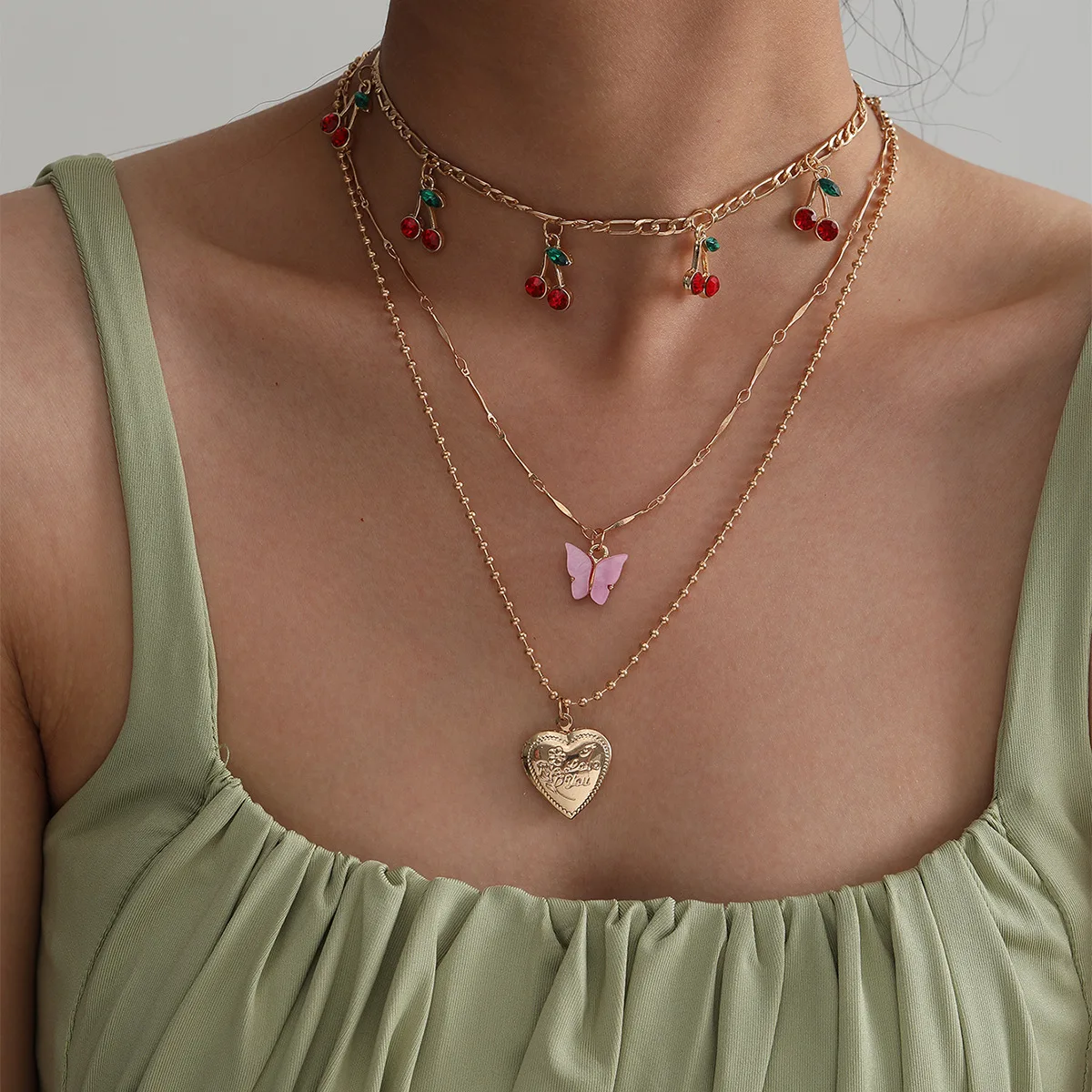 

2020 New Arrival Multilayer Link Chain Cherry Necklace Acrylic Butterfly Gold Plated Heart Pendant Necklace, Picture color