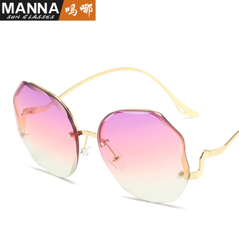 

Fashion 2021 Women Sun glasses Elegant Lady Oversize Luxury Beauty Sunglasses