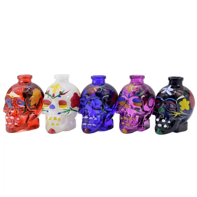 

Multicolor glass skull smoking pipe with accessories smoking pipe SK5002