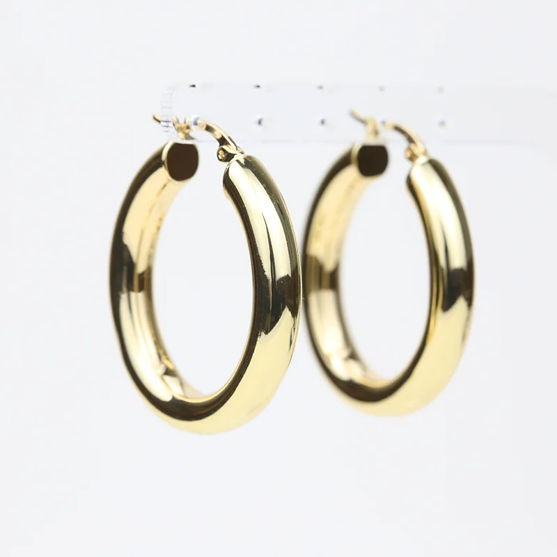 

High Quality Minimalist Design hoop Oval gold plated Earrings casual jewelry