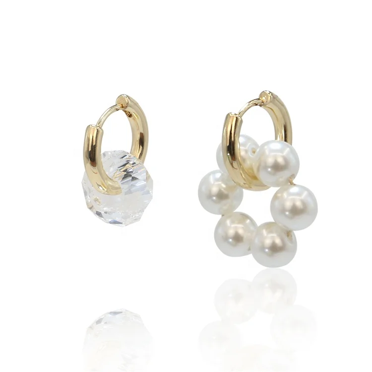 

BXY 2021 minimalist fashion jewelry trendy glass copper 14k chunky gold plated huggies pearl hoop earring for women