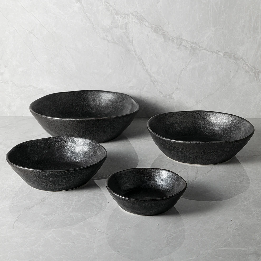 

Jiujiuju Vajilla De Porcelana Modern Japanese Restaurant Nordic Style Salad Shallow Bowl Unique Shape 5" 8" Ceramic Black Bowls, Black, customized color