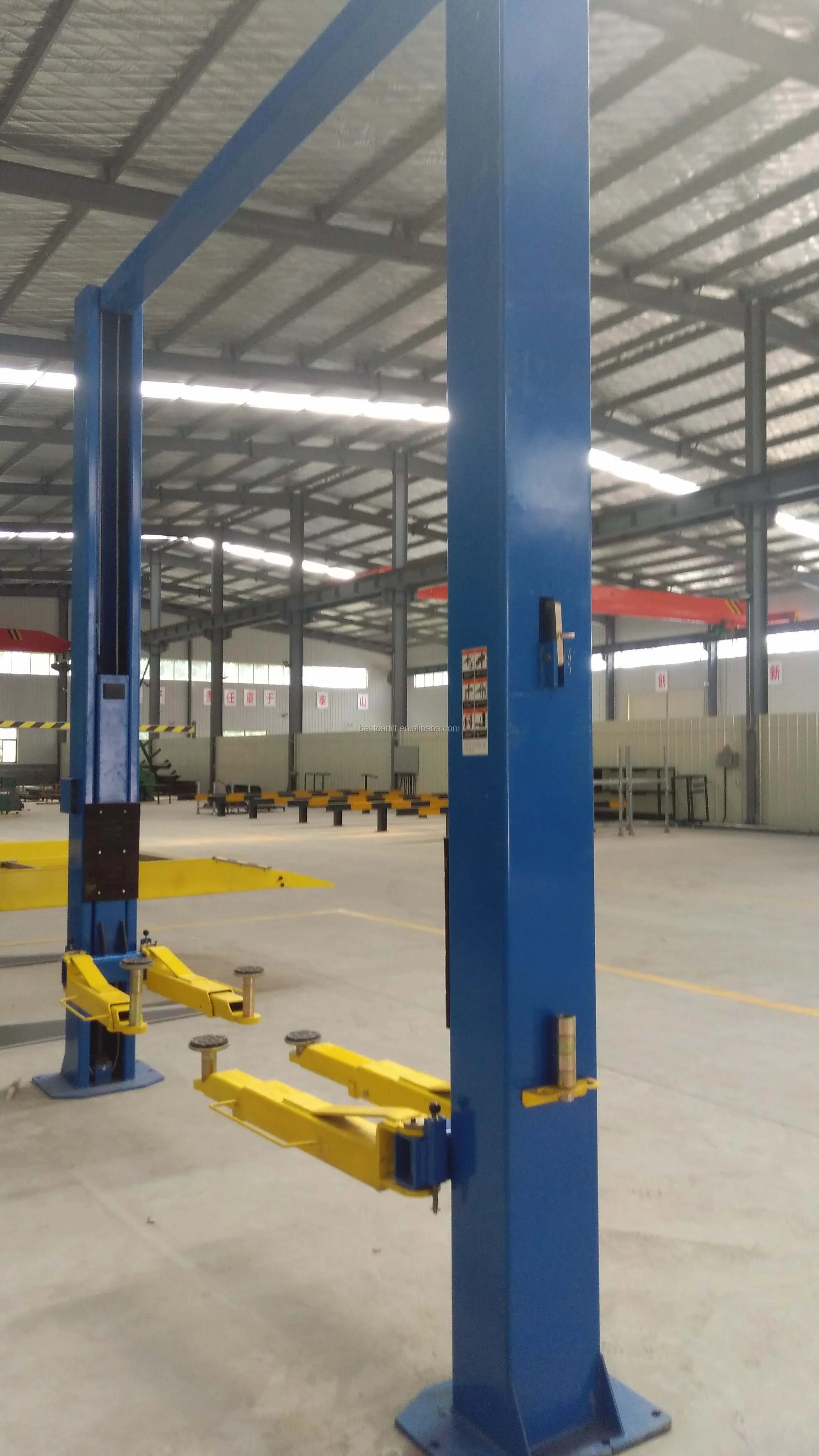 4.5 Ton Floor Clear 2 Post Portable Hydraulic Car Lift - Buy 2 Post Car ...