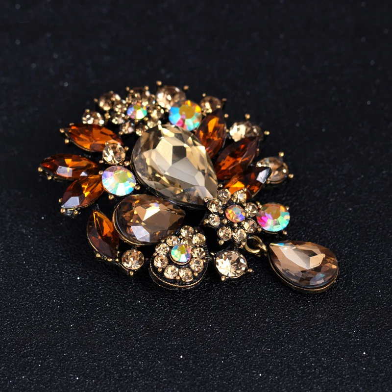 

Retro zircon brooches women crystal rhinestone bow personality manufacturers luxury brooch pins crystal rhinestone flower brooch