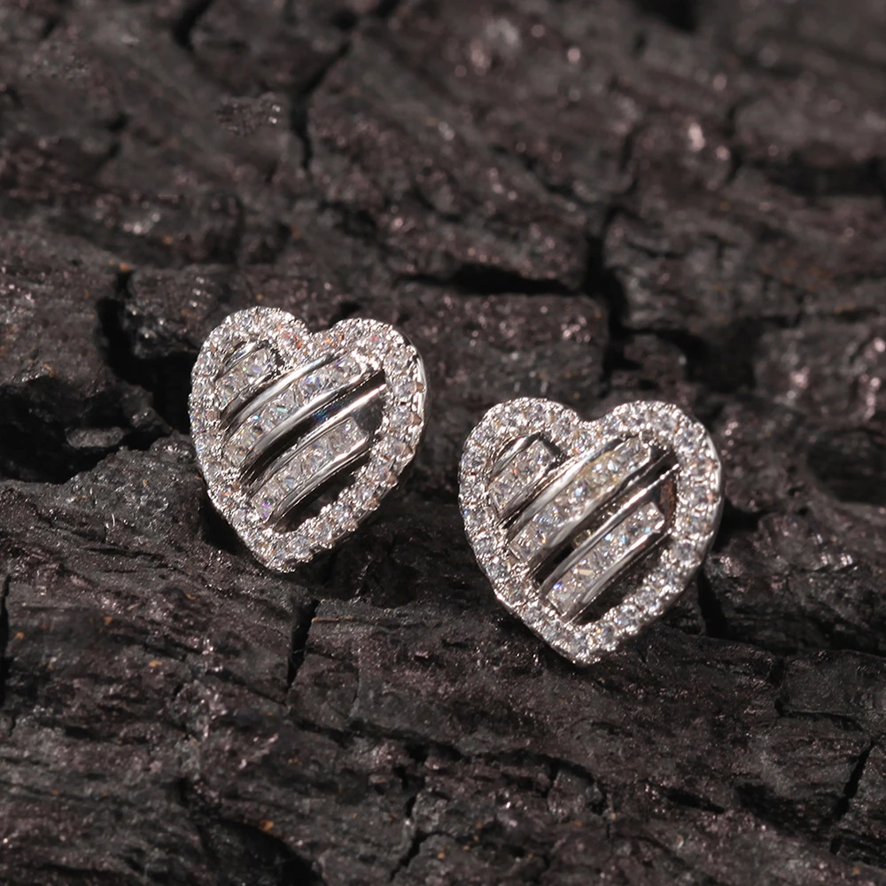 

S925 silver needle European and American ins style love earrings female fashion niche design copper inlaid zircon earrings, Picture shows