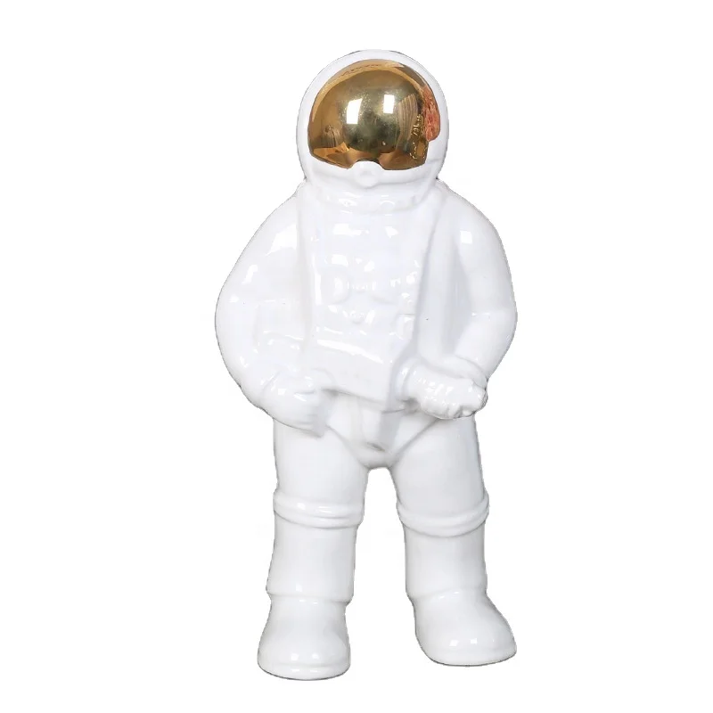 

Creativity nordic Ins Factory Astronaut Toy Figure Resin Cosmonaute Astronaut Sculpture Statue ceramic Ornaments