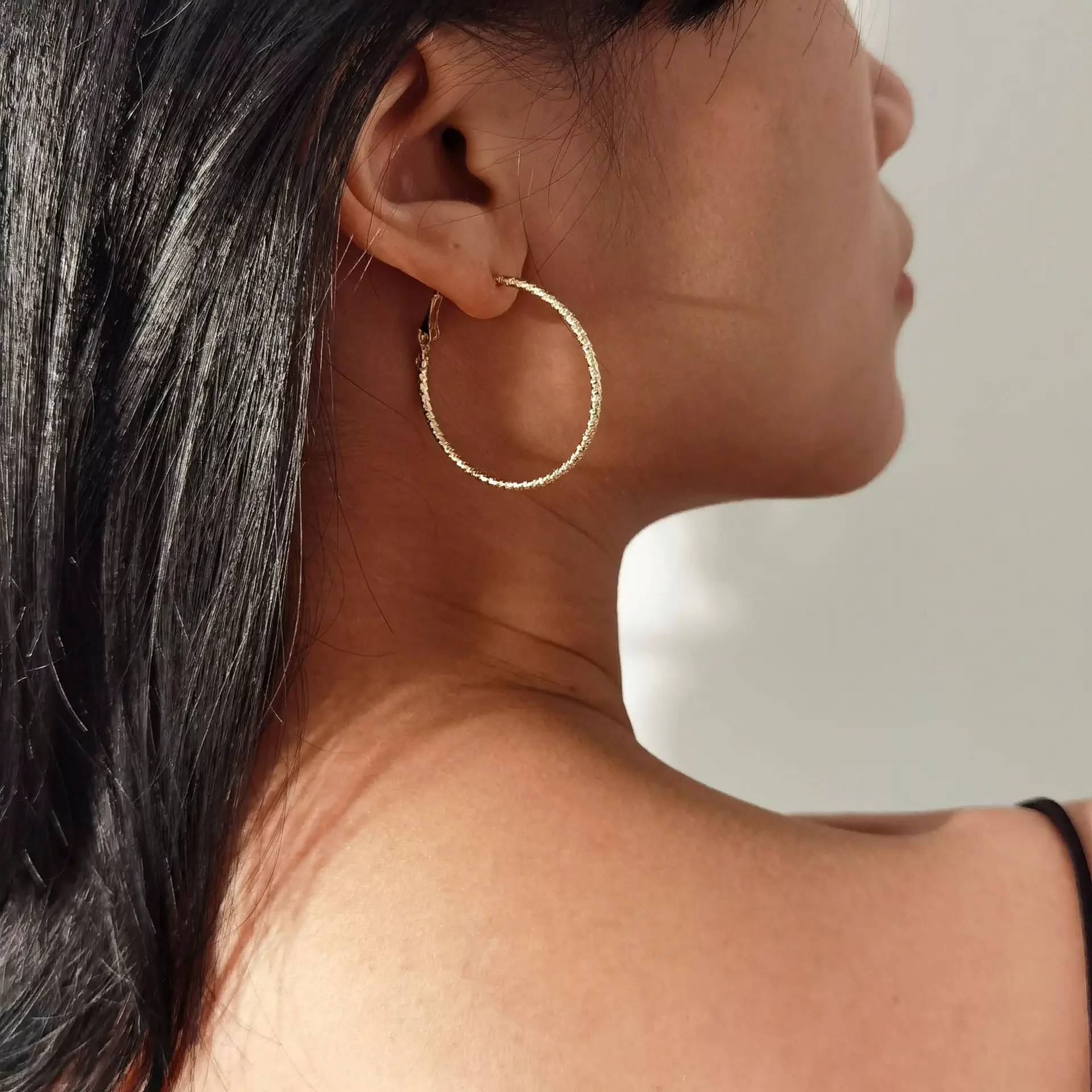 

Retro European and American exaggerated geometric ring earrings, simple temperament cold wind earrings, As photo
