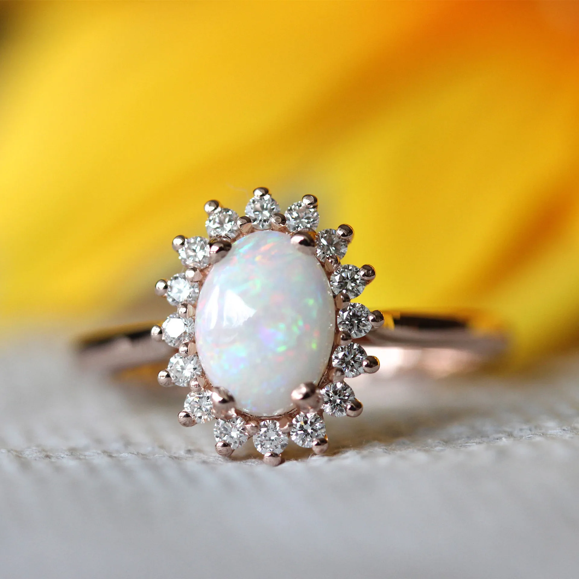 

Luxury palace style retro oval moonstone opal ring gemstone diamond ladies gift ice cracked stone gold plated band ring, As picture