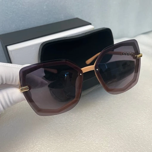 

Sunglasses luxury brand new sunglasses top quality with original box