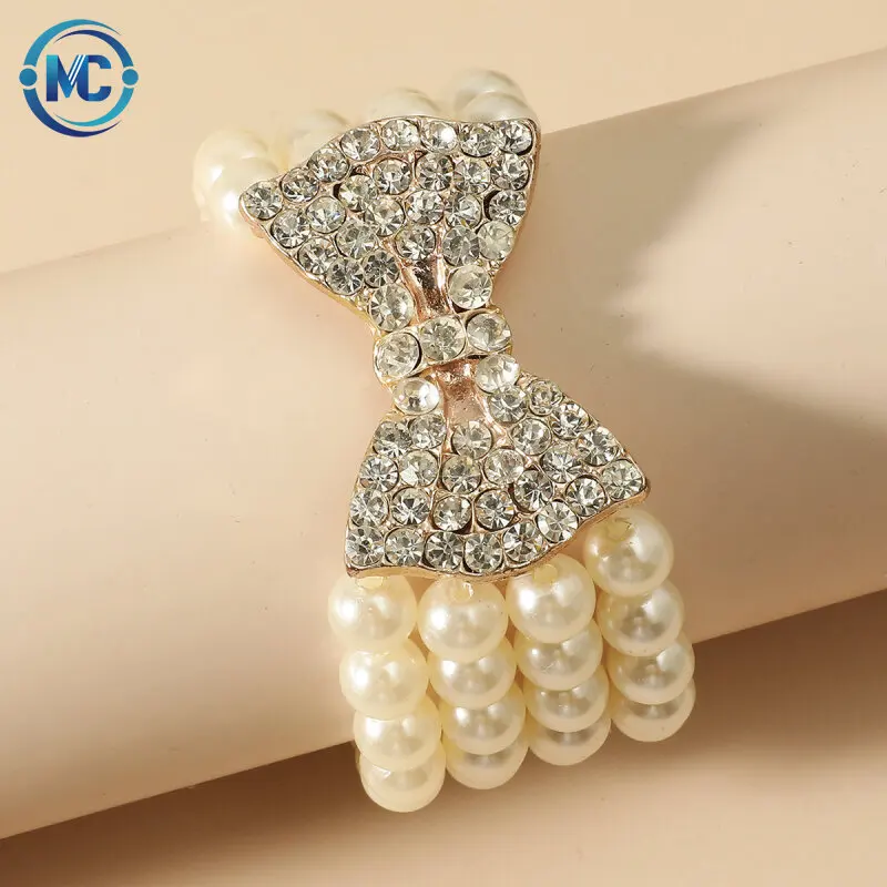 

New Baroque Multilayer Imitation Pearl Bracelet Metal Gold Bow Rhinestone Charm Bracelets for Women Party Jewelry Accessories, White