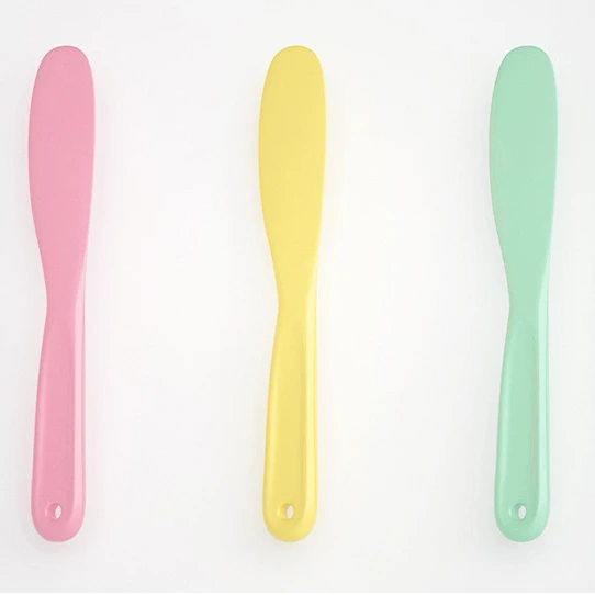 

pink green longer facial cream spoon plastic face cosmetic spatula