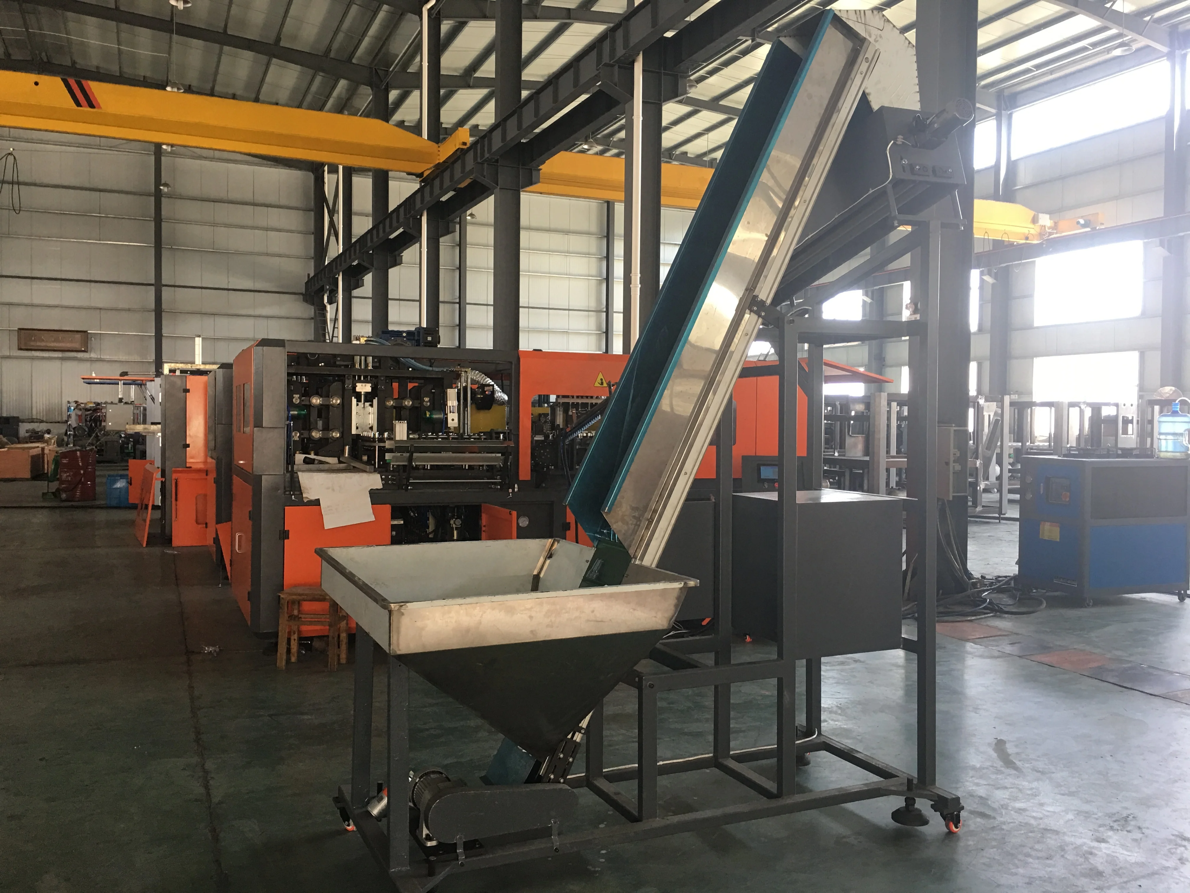 
6 Cavity automatic PET bottle biowing making machine for water production line 