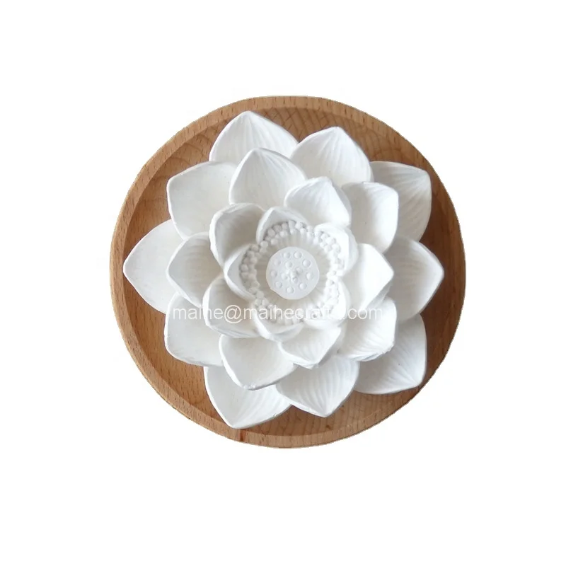 

Aroma Lotus stone diffuser for home decoration, White