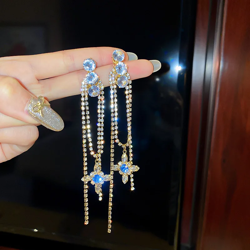 

2021 fashion crystal long drop earrings flower