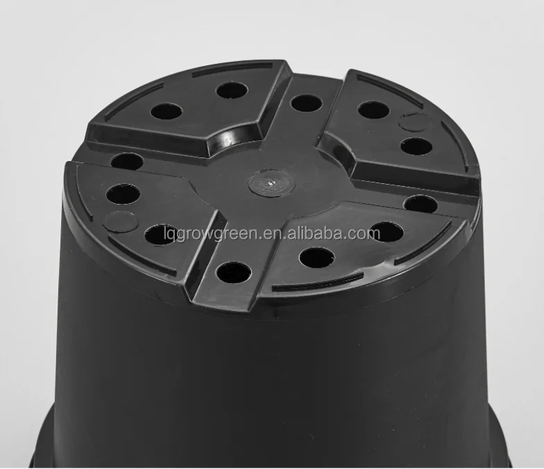 gallon pot (3).png