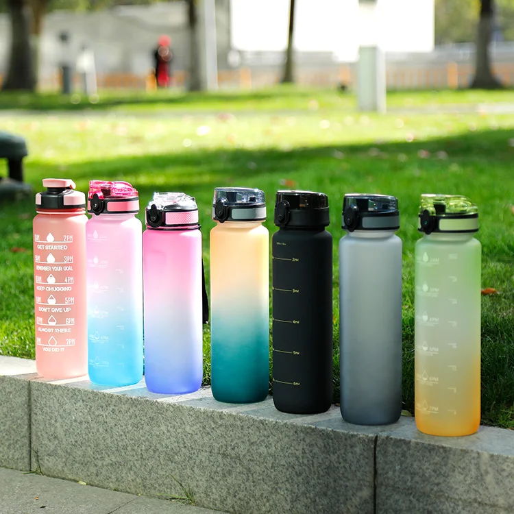 

2021 1 Litre BPA Free Tritan Drink Customised Clear Water Bottle Label with custom logo Sports With Straw Lid Eco-Friendly, Customized color