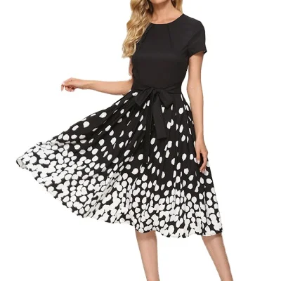 

Summer 2021 women's wear Slim-fitting lace elegant big swing dress Printed with short sleeves, 1 color