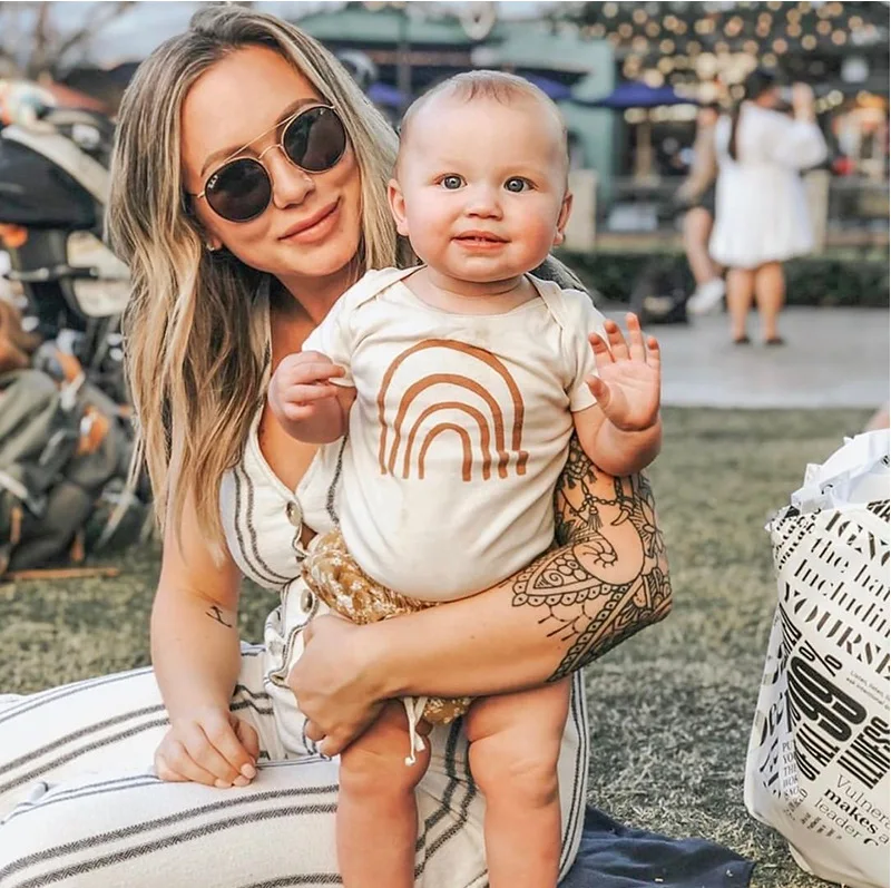 

2021 Wholesale Summer printed rainbow rompers for new born baby jumpsuit, Picture