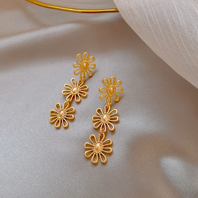 

Little Daisy acrylic earrings with exaggerated classical african jewelry for women