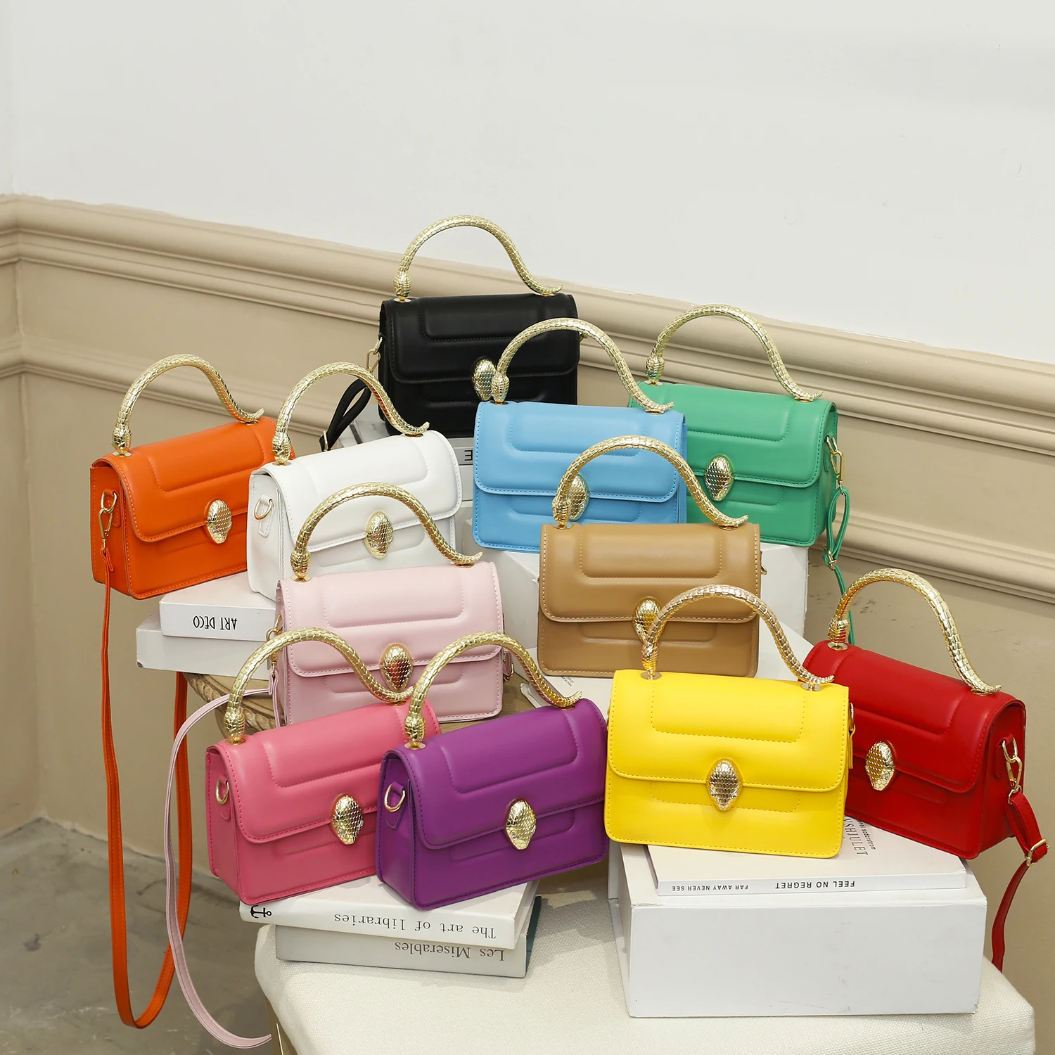 

2022 Top Metal Handle Summer Spring Vintage Women Purse Handbag Fashion Pu Leather Luxury Designer Bag, 11 colors