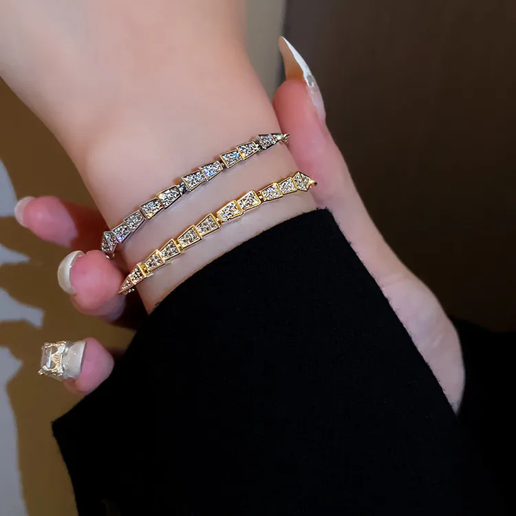 

Fashion Korean Jewelry Snake Adjustable Crystal Gold Bangles and Bracelets