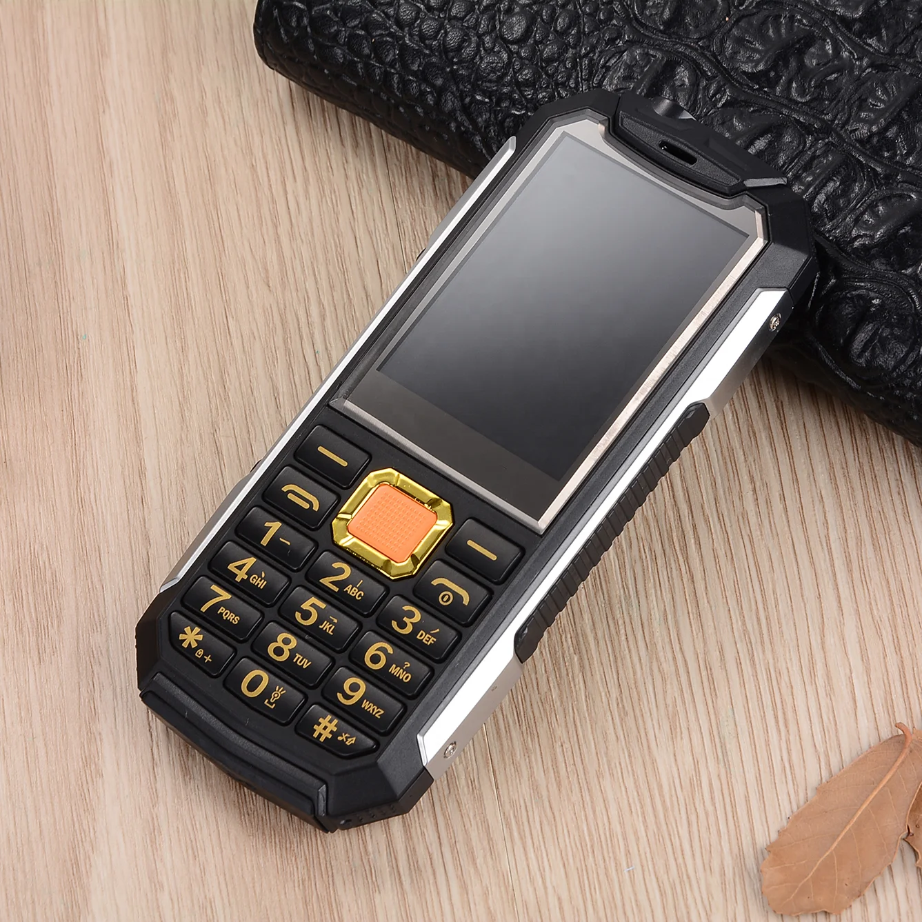 

New Style 2.4inch Dual SIM Card Dual Standby Unlocked FM best Selling Phone, Black, green,