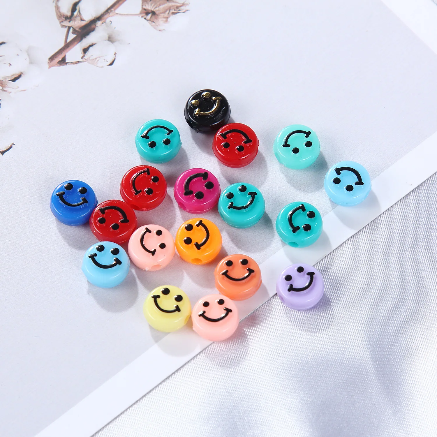

100pcs/pack Acrylic Color Black Gold Smiley Beads 10MM