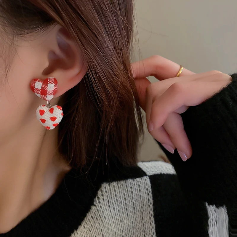 

fashion red heart fall womens earrings