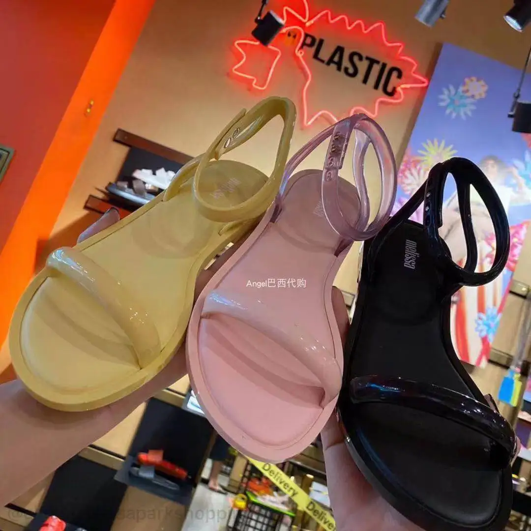 2021 Melissa's new flat one-line fashion sandals for women are comfortable and simple ladylike jelly beach shoes