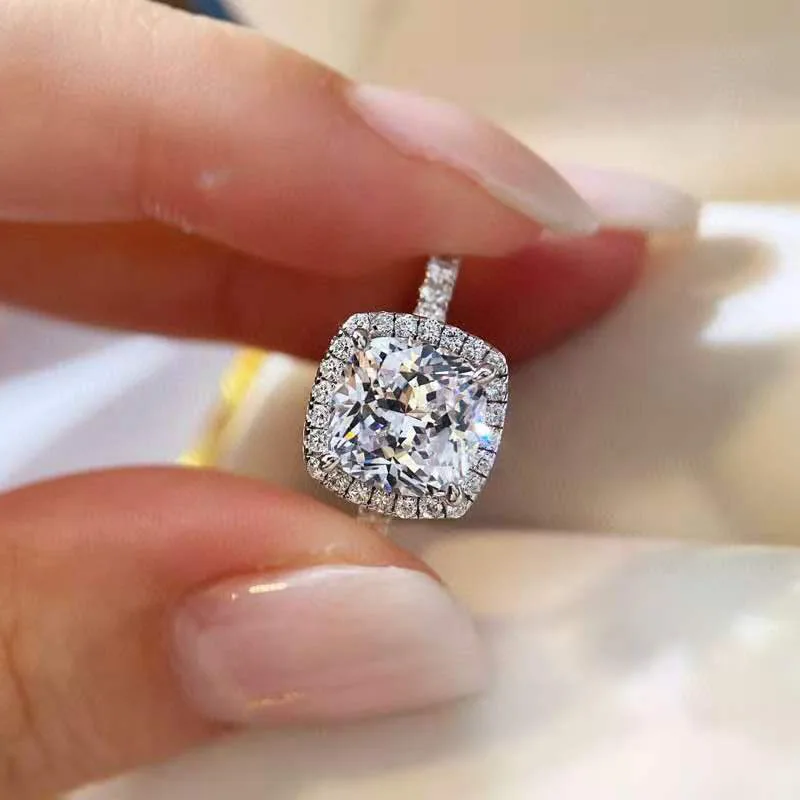 

ZOYINI Moissanite Jewelry Pure 14K White Gold 2.5CT Cushion Cut Diamond Halo Moissanite Engagement Wedding Ring